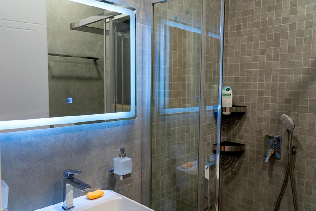 Deluxe Apartment-Swimming Pool Sarande Exterior photo